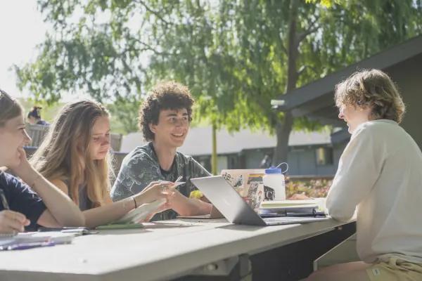 捋清美高生活的每一缕发丝！每一丝疑问z6尊龙网站雅典娜中学学生分享：给你