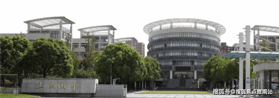 欢迎您-地址-价格-户型-小区环境-楼盘详情-交房时间-周边配套-售楼处电话凯时尊龙人生中环置地中心(营销中心)首页网站-中环置地销售(售楼处)-楼盘(图6)